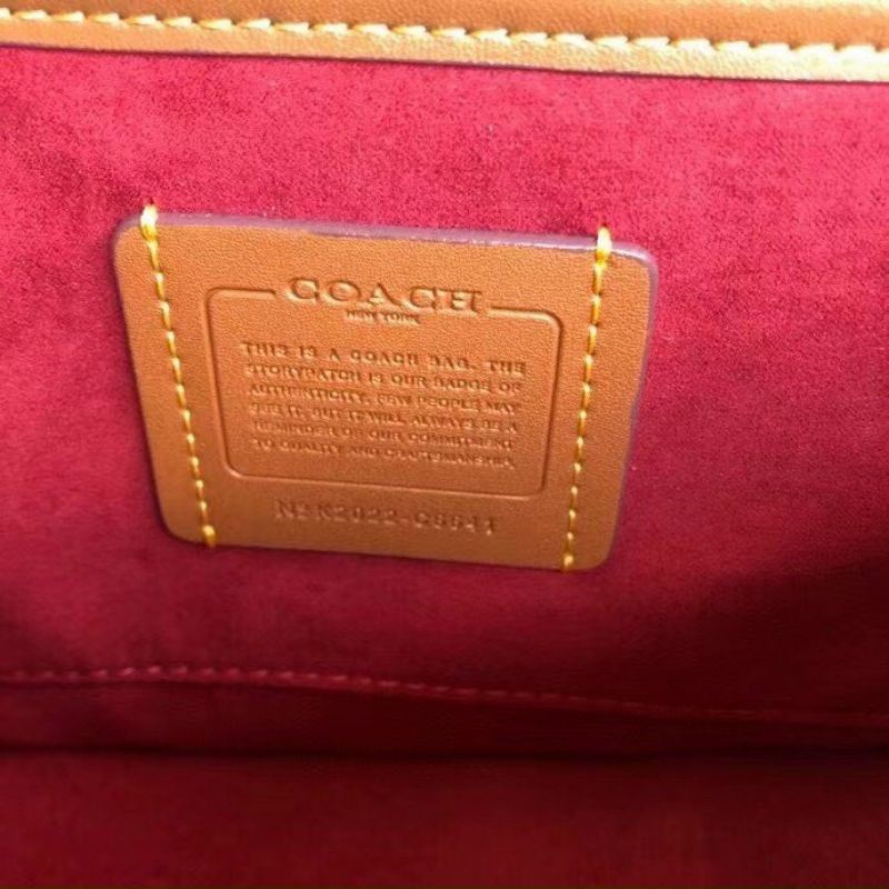 Túi COACH STUDIO