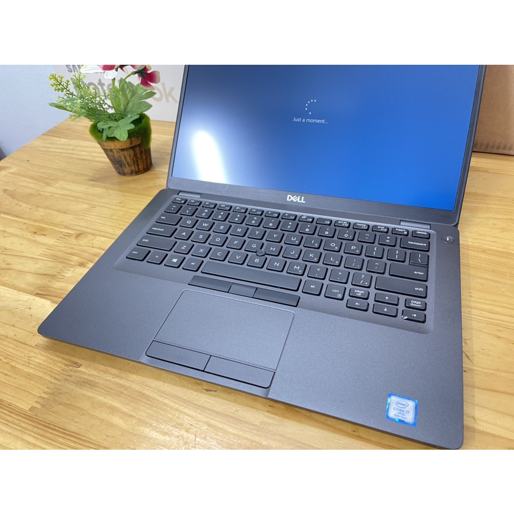 Laptop dell latitude 5400 i7  8665u 8GB RAM 256gb SSD/Full HD nhập khẩu US