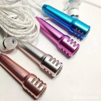 PMicro mini có tai nghe hát karaoke mẫu 2018q