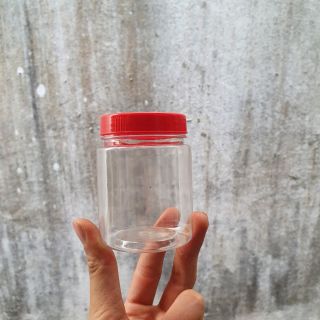 Hũ nhựa đựng thức ăn cho cá