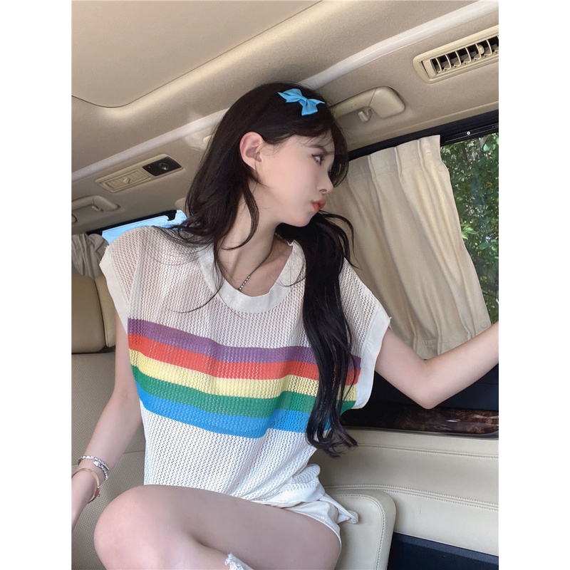 Jiashucheng Áo Dệt Kim Chui Đầu Dáng Rộng Tay Ngắn Cổ Tròn Họa Tiết Sọc Cầu Vồng Rỗng Nhẹ Nhàng Trong Suốt Phong Cách Năm Mới Mùa Hè Cho Nữ