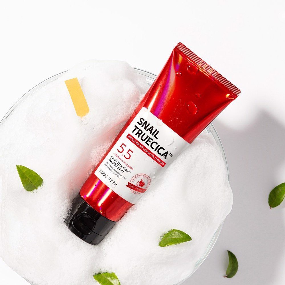 Sữa rửa mặt tạo bọt mịn có độ PH 5.5 By Mi Snail Truecica Cleanser 100ml