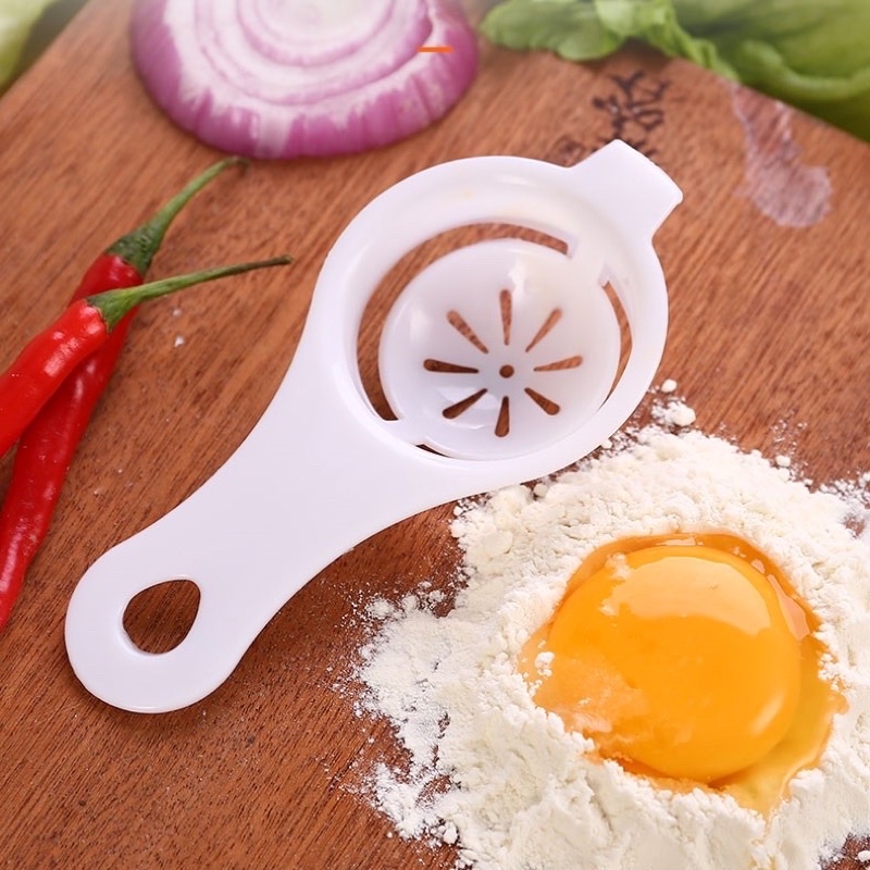 Dụng cụ tách lòng trắng trứng