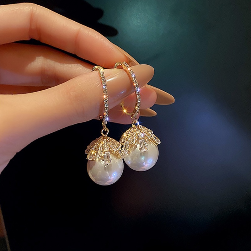 Bông Tai Hình Nơ Đính Ngọc Trai Và Kim Cương Giả Thời Trang Sang Trọng