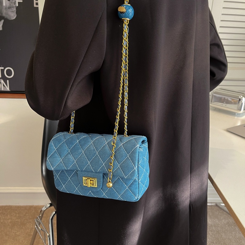 Túi Xách denim Phối Dây Xích Thời Trang Thu Đông Dành Cho Nữ