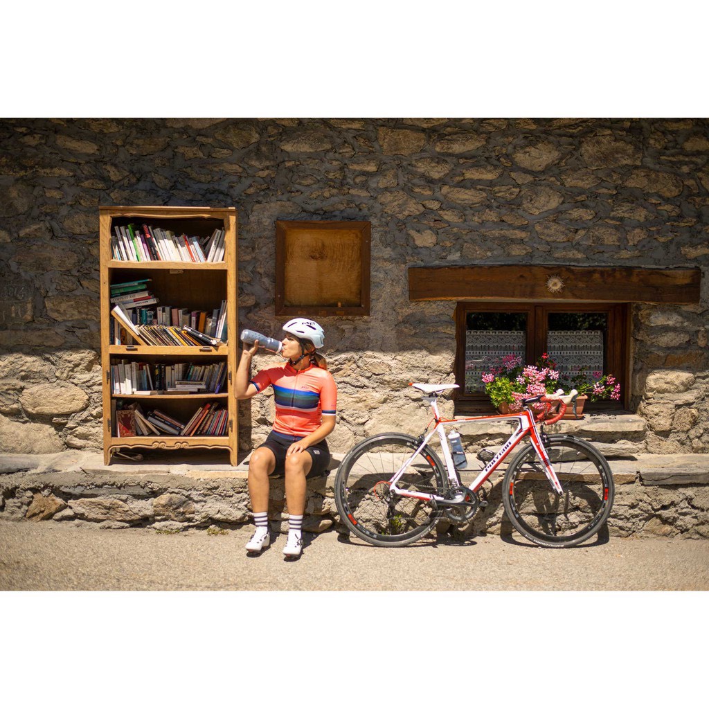 69bikeshop_BÌNH NƯỚC XE ĐẠP CAMELBAK PODIUM 710ML CHÍNH HÃNG