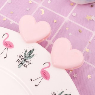 Kẹp giấy màu hồng hình trái tim đáng yêu