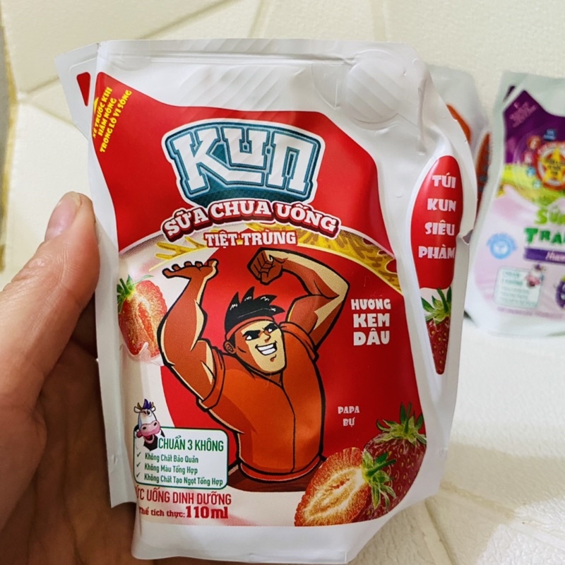 Sữa Chua Uống Tiệt Trùng Lif Kun Túi 110ml