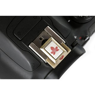 [FREESHIP 99K]_Nắp đậy đèn flash máy ảnh Canon 700D EOS M3 Nikon Samsung Panasonic Olympus bằng kim loại