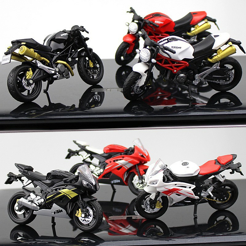 Mô Hình Xe Mô Tô Ducati Yamaha Tỉ Lệ 1 / 18 Dùng Để Trưng Bày