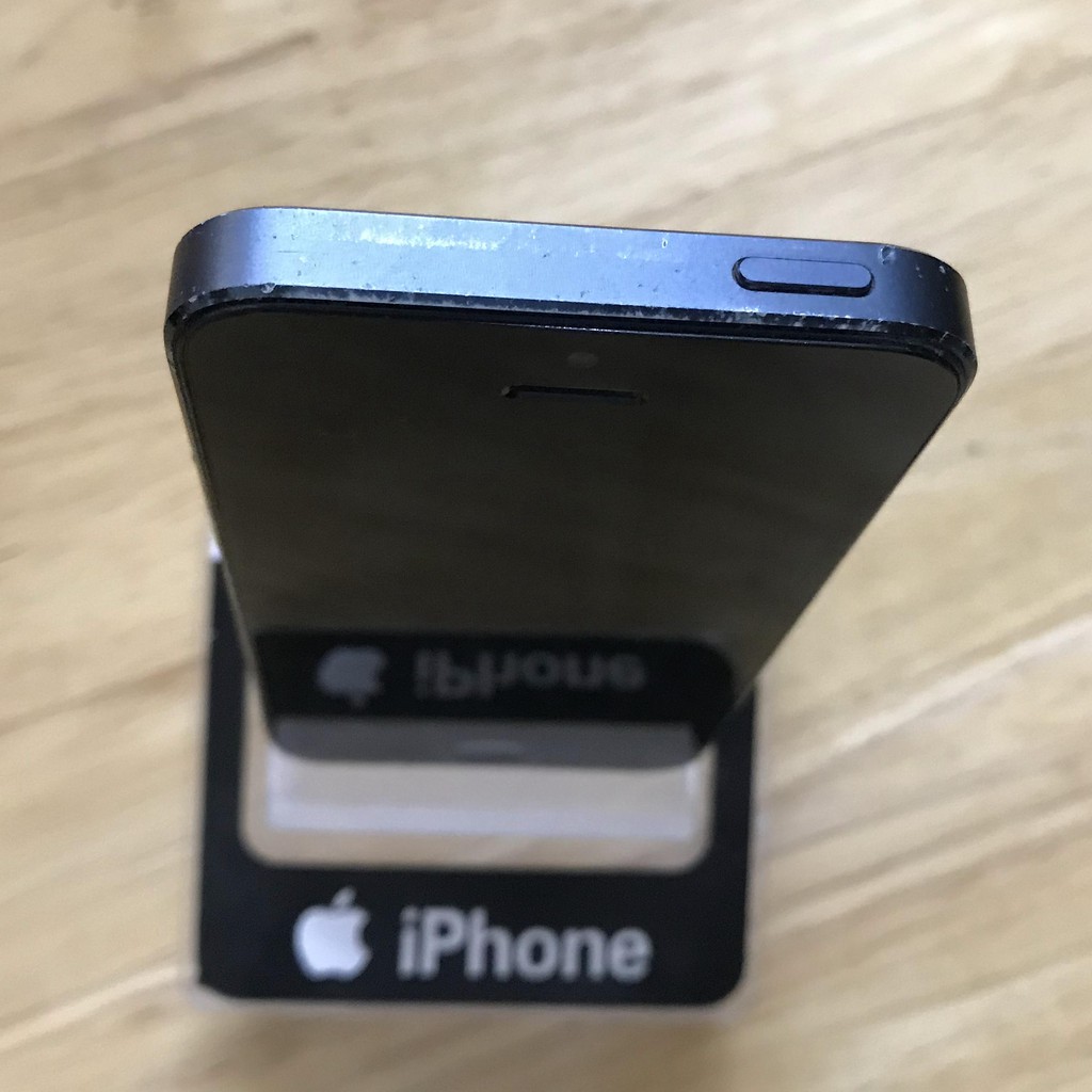 Điện thoại iphone 5 -16Gb Quốc Tế. Rẻ nhất Shopee, mua về chỉ việc dùng, bao full lỗi