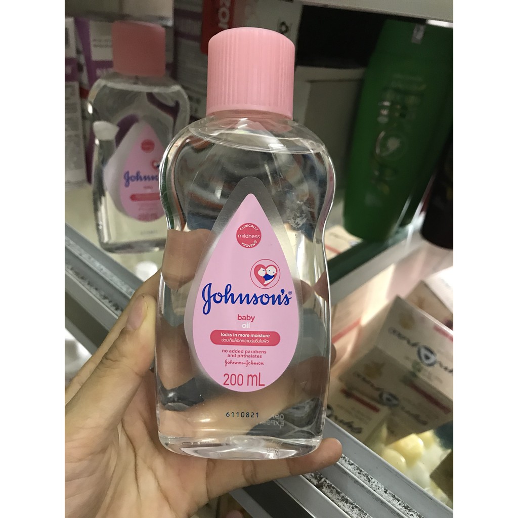 Dầu massage johnson baby
