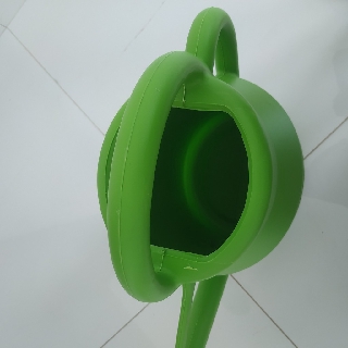 BÌNH TƯỚI 8L