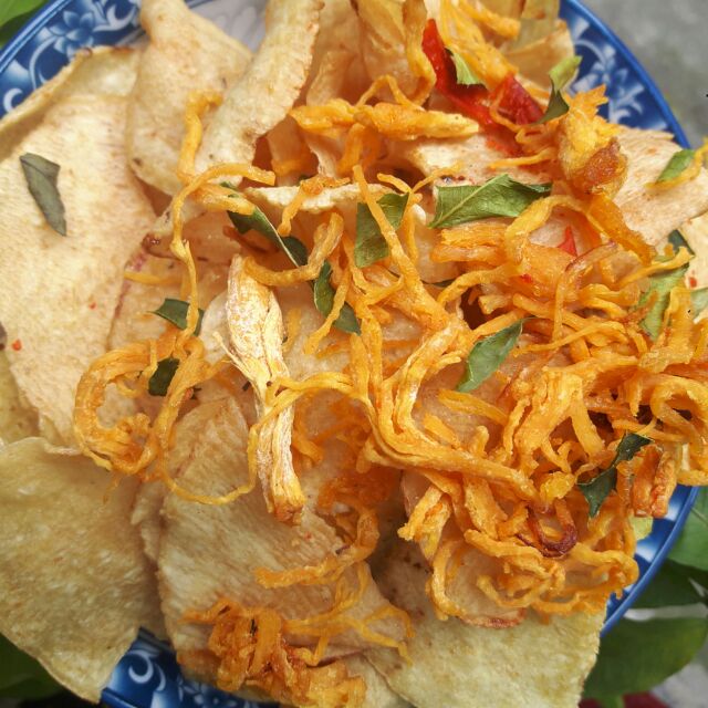 KHOAI SẤY LẮC KHÔ GÀ