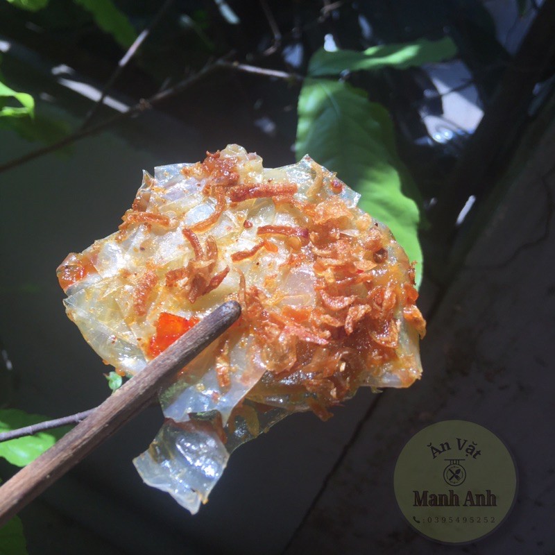 Bánh tráng sate ủ lá chuối