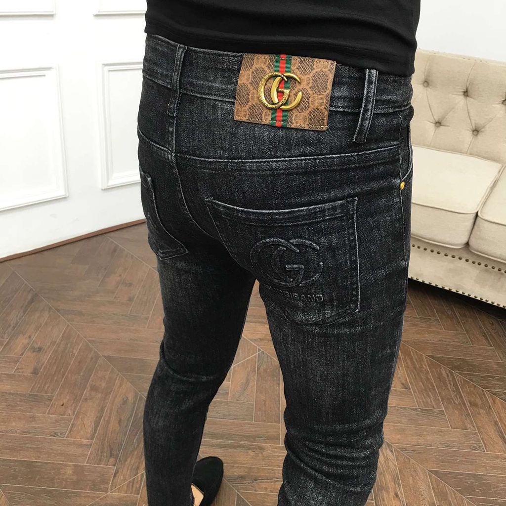 Quần jean dài màu đen in logo sành điệu nam tính