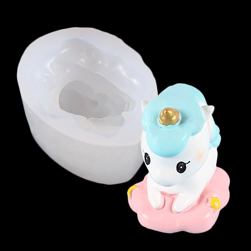 Khuôn Làm Bánh Chất Liệu Silicone Hình Kỳ Lân Dễ Thương