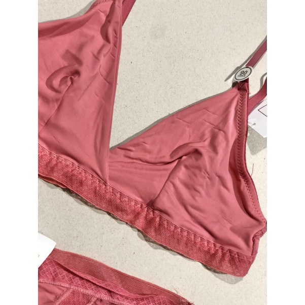 Sale off set bralette xuất khẩu lỗi ngấn vải