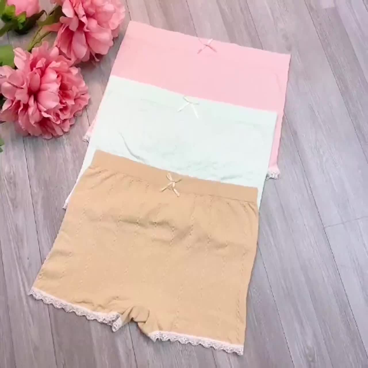 Quần Đùi Ngủ Nữ Mặc Trong Váy Cotton Gân Tăm Viền Ren Co Dãn 4 Chiều 60kg Cũng Vừa 398 | BigBuy360 - bigbuy360.vn