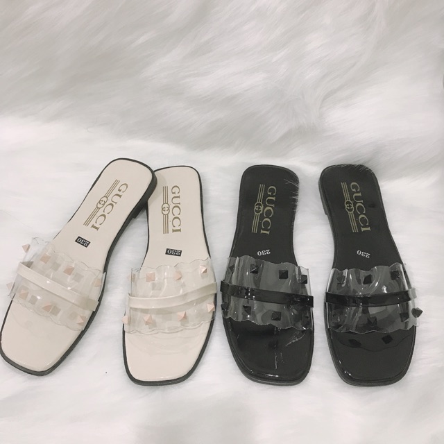 DÉP TRONG QUAI SÓNG TÁN THÁP SIÊU XINH (ẢNH SHOP CHỤP)