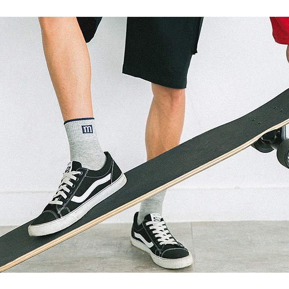 Vớ cotton UNISEX chữ M cổ lửng phong cách thể thao, trẻ trung và năng động.