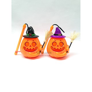 Đèn Lồng Bí Ngô halloween Cầm Chổi Có Đèn Nhạc