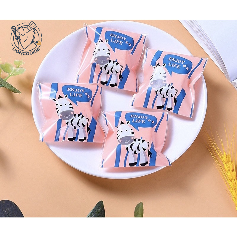 Túi đựng bánh quy keo dán sẵn