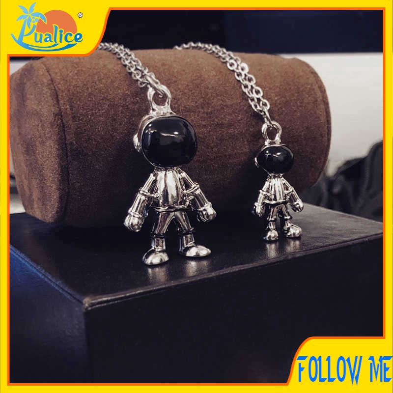 Fashion Big Astronaut Necklace Sweater Chain Personality Street Shooting Robot Pendant Astronaut Sweater Chain