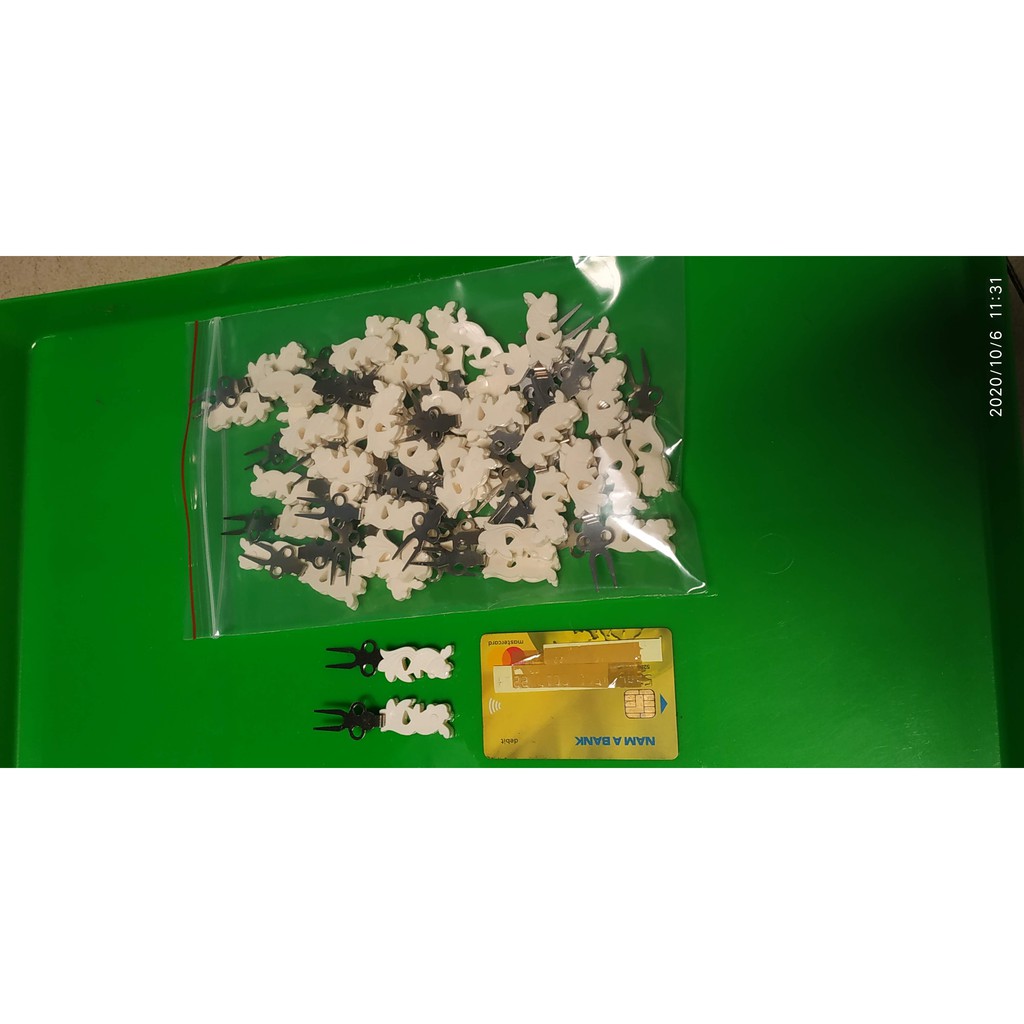 J01 - 10 cái XIÊN HOA QUẢ, CHUỐI loại NHỎ, NHỰA TỐT cho chim mào, chòe, khuyên