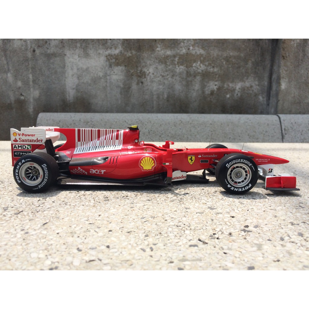 Xe Mô Hình Tĩnh Ferrari F10 - 2010 Bahrain GP - Fernando Alonso - Hotwheel Elite 1:18 (Siêu hiếm)