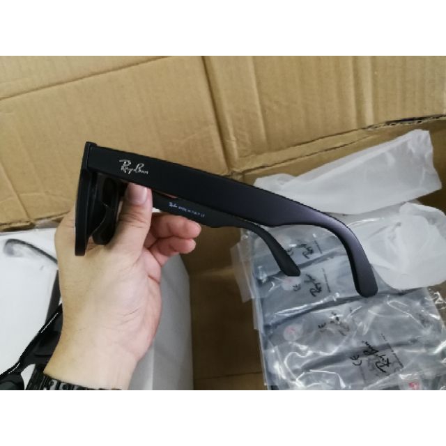 Kính Mát Phân Cực Chất Lượng Cao