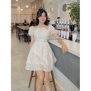 ĐẦM XOÈ CỔ YẾM TAY BỒNG