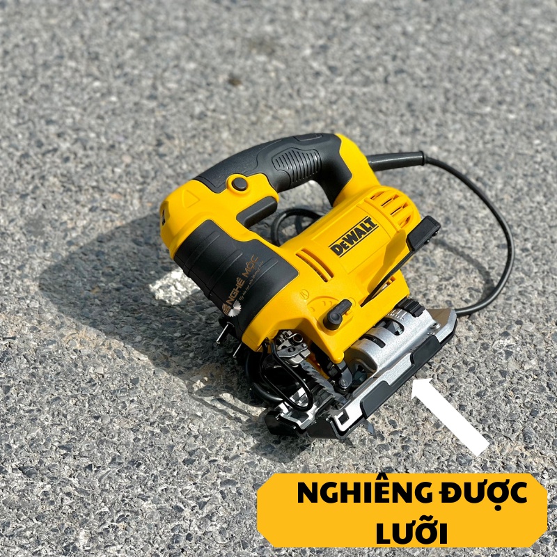 Máy cưa lọng Dewalt DWE349-B1