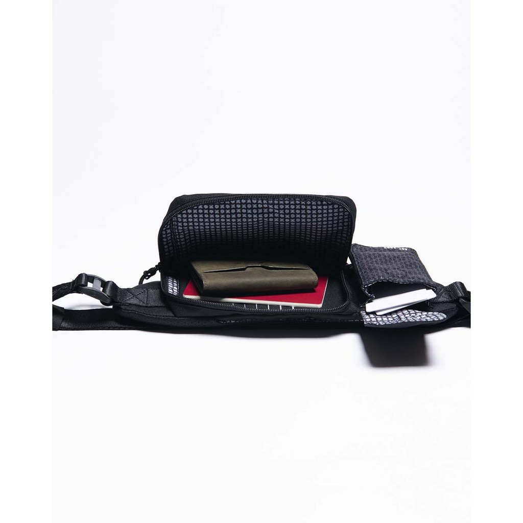 Túi Đeo Marshall Underground Belt Bag - Black & White