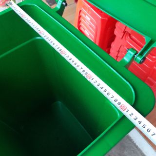Thùng rác công cộng 90L có bánh xe.