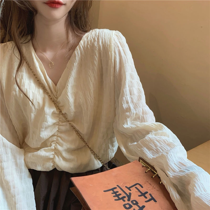 Set Áo Sơ Mi Tay Dài Cổ Chữ V Xếp Ly Phối Quần Short Màu Nâu Thời Trang Trẻ Trung