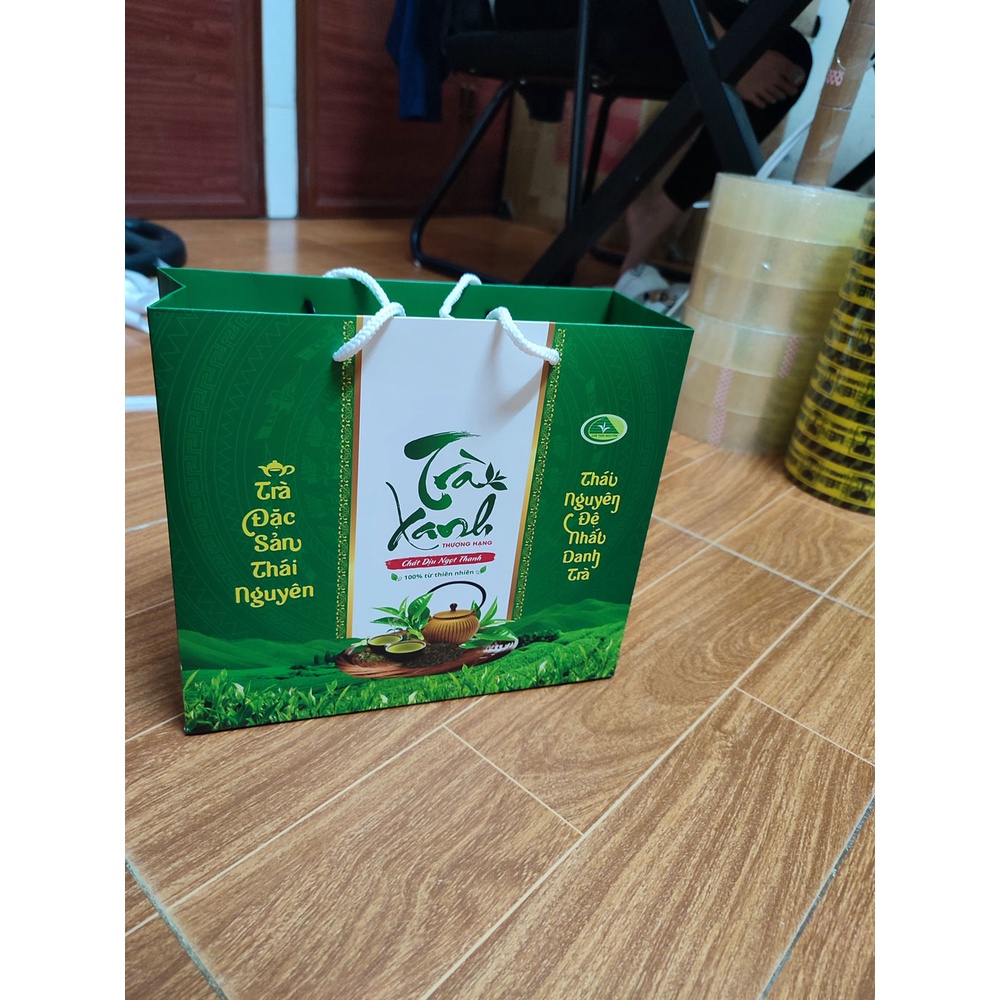 Hộp Tặng Trà Móc Câu Cao Cấp - Hộp quà biếu - Chè Tân Cương Thái Nguyên Chính Hãng