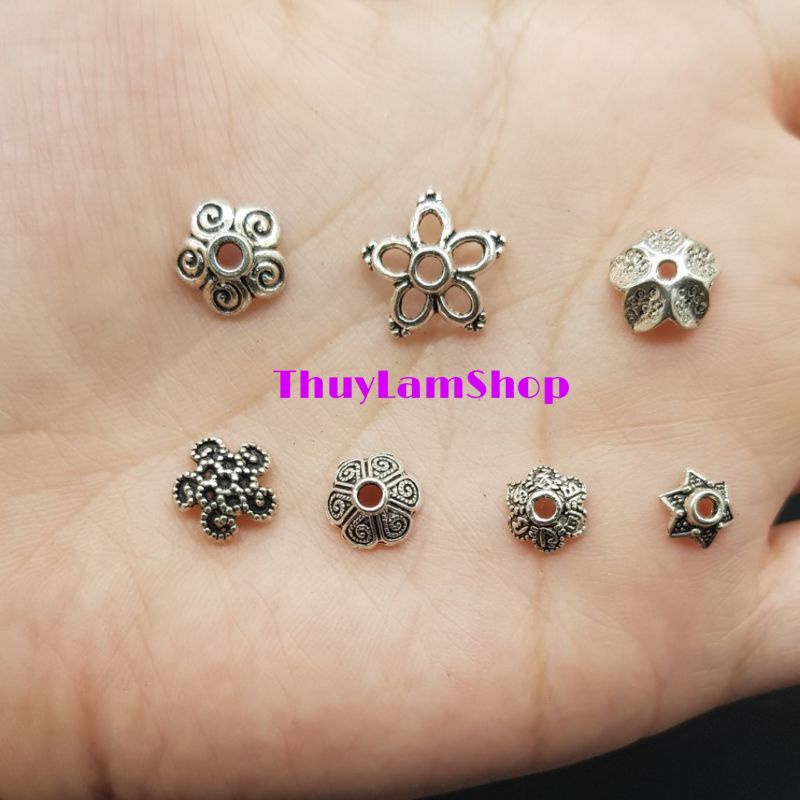 Charm ốp hoa chặn hạt họa tiết hoa văn bạc thái đẹp