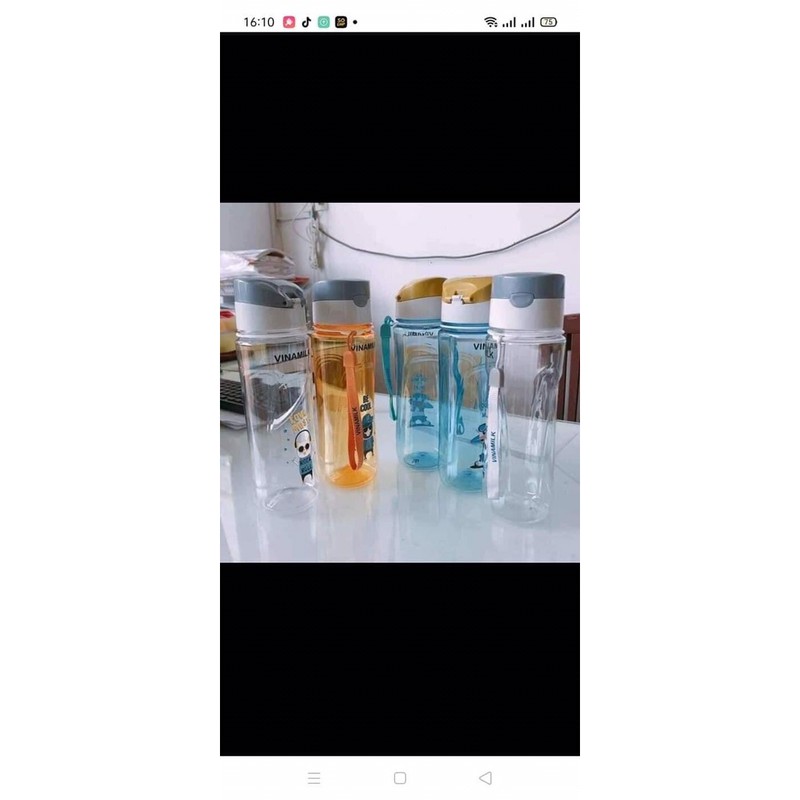 Bình nước cho trẻ em năng động  DUY TÂN_ADM Hàng khuyến mại cty vinami tích 700ml có quai sách và nắp bật tự động