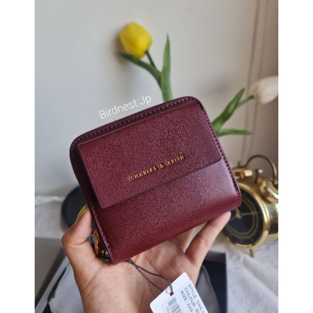 Ví gập Charles&Keith