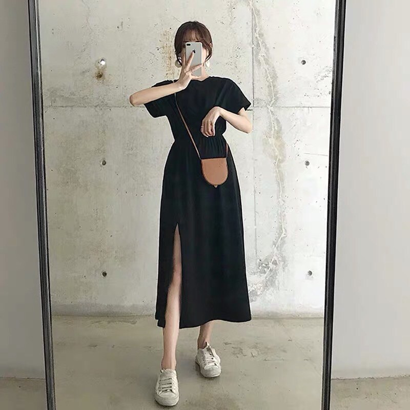 Váy cotton chun eo xẻ đùi xinh xắn | BigBuy360 - bigbuy360.vn
