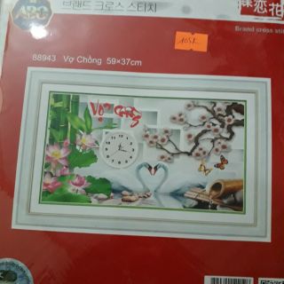 Tranh thêu đồng hồ