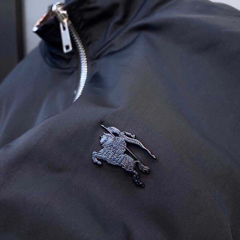 Áo khoác nam 2 mặt BURBERRY BBR khóa zip kim loại cao cấp