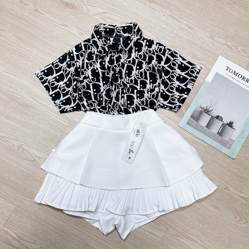 Set áo sơ mi kiểu tay ngắn và chân váy tuyết mưa tầng có túi dày dặn