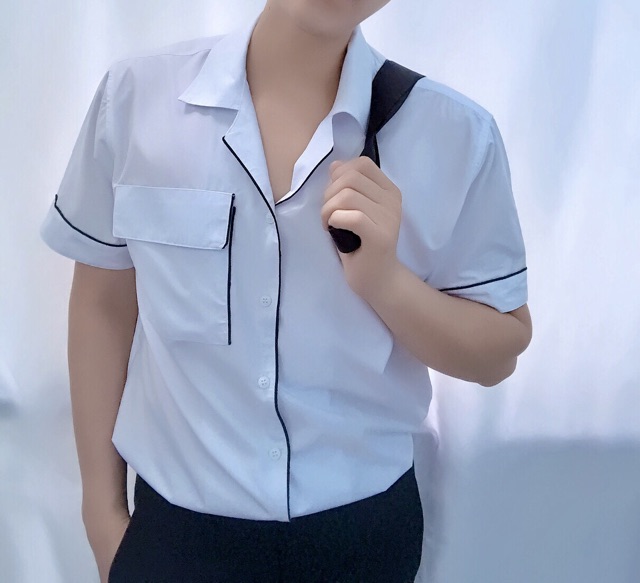Sơ mi pijama trắng phối viền form rộng