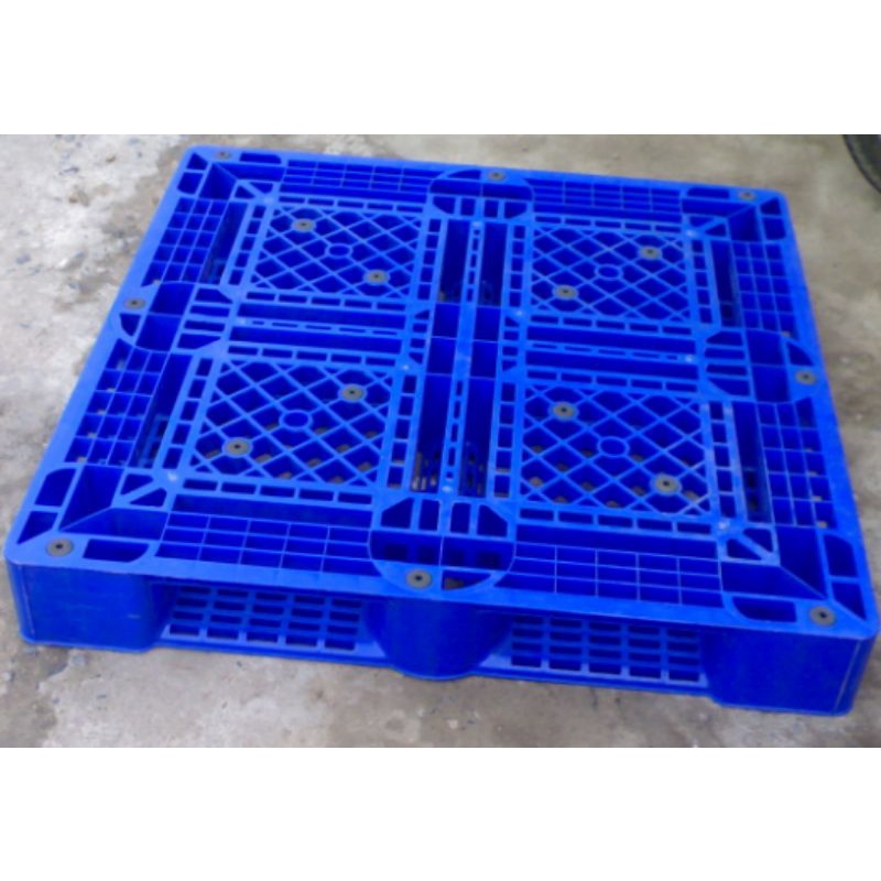 pallet lót sàn  nhựa Long Thành cao cấp