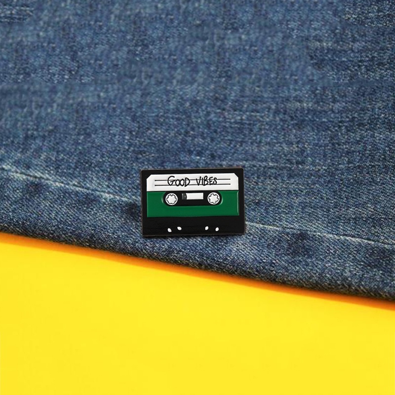 Ghim cài áo MISS ZOE hình băng cát xét và chữ Good Vibes thời trang cho nam nữ