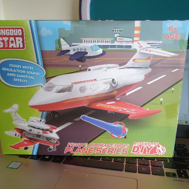 Bộ đồ chơi lắp ghép máy bay KAVY có 39 chi tiết có âm thanh và đèn sáng