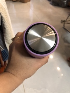 2 Chai thuỷ tinh bọc nhựa