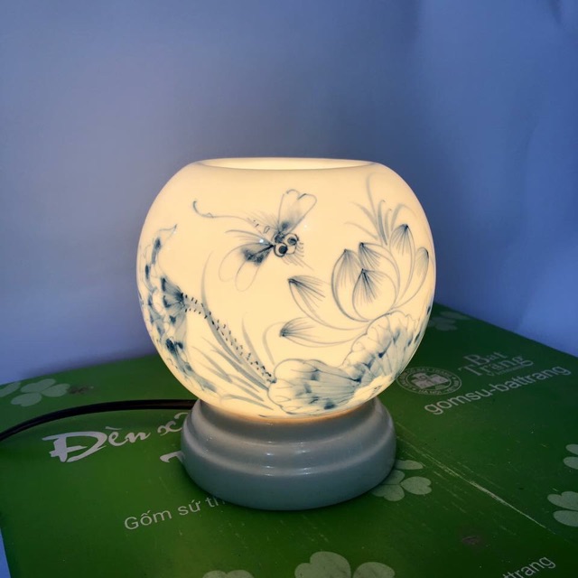 Đèn tinh dầu dùng thờ cúng